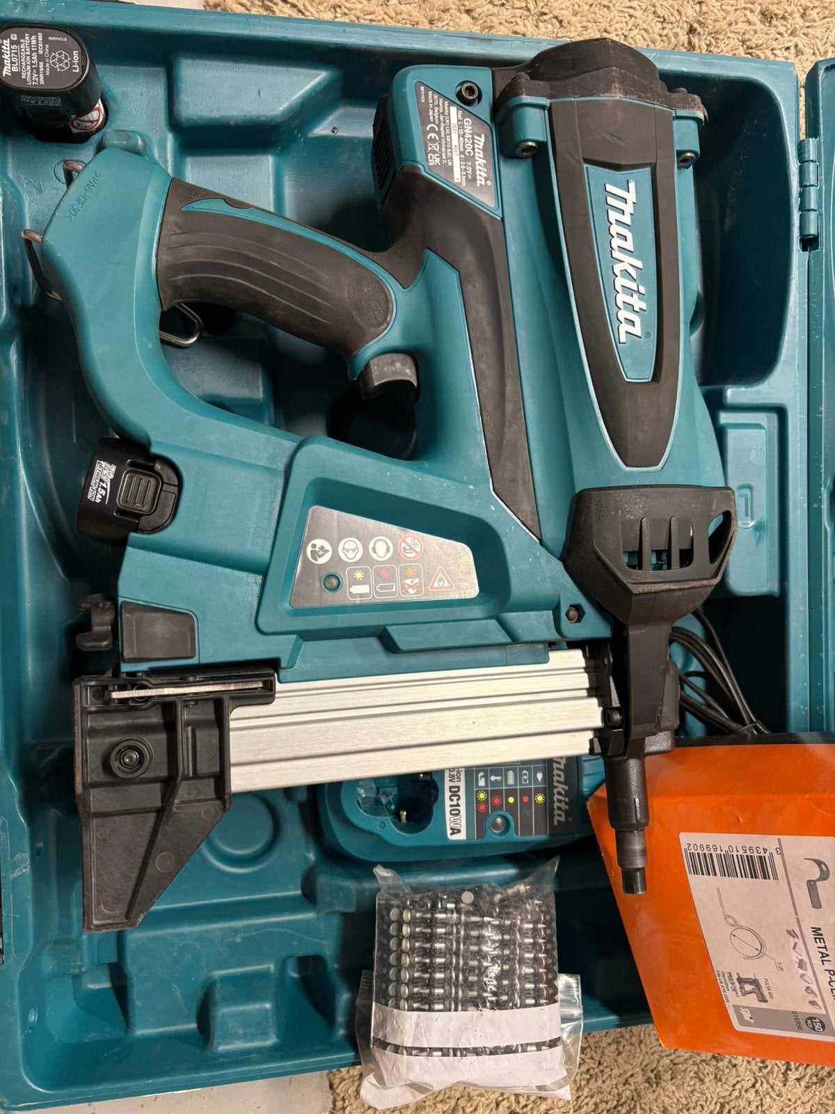Nagelpistool Makita GN420C, Ophalen, Zo goed als nieuw
