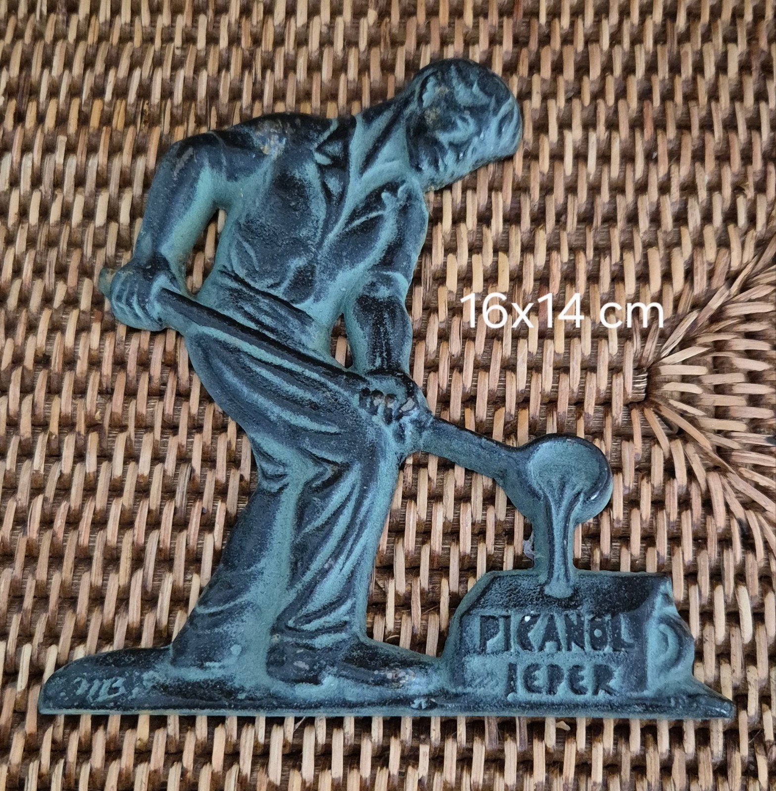 Plaque publicitaire vintage en fonte PICANOL Ypres 1950, Antiquités & Art, Antiquités | Assiettes décoratives & Carrelages, Enlèvement