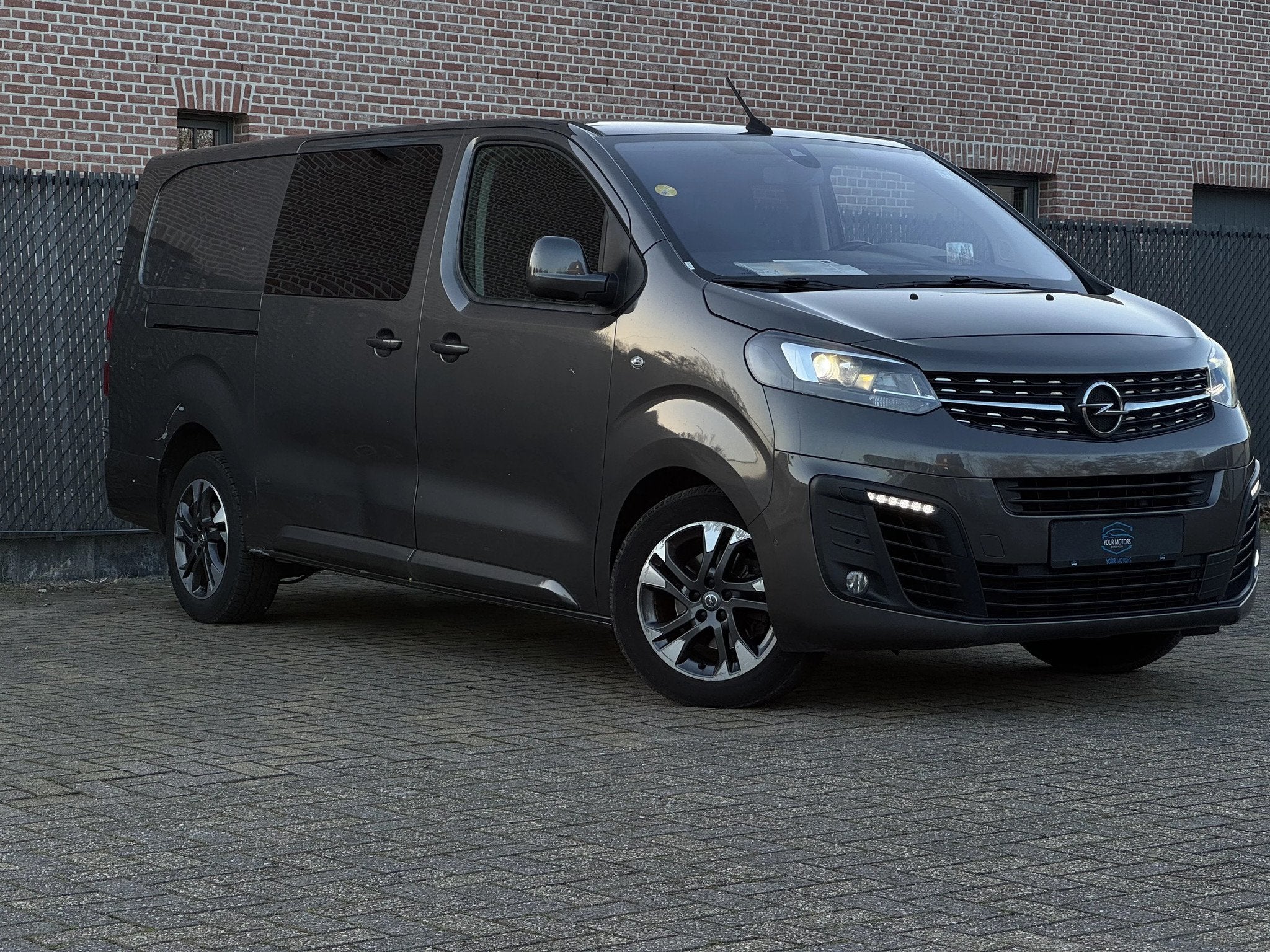 Opel Vivaro 2.0 L3 Dubbelcabine, Auto's, Automaat, Stof, Gebruikt, Euro 6