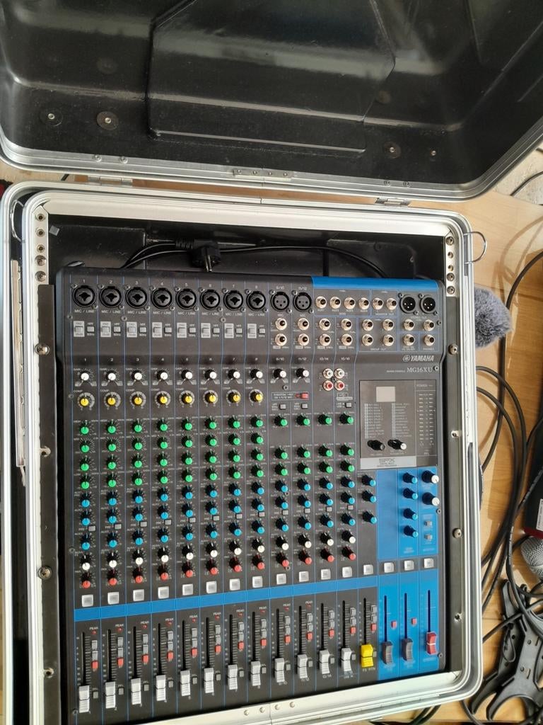 Table de mixage, Musique & Instruments, Enlèvement