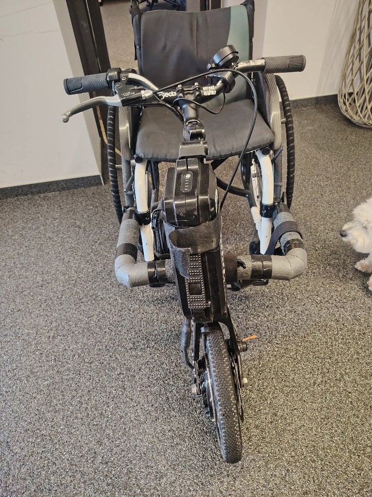 Fauteuil roulant + roue électrique, Divers, Enlèvement, Utilisé, Fauteuil roulant électrique