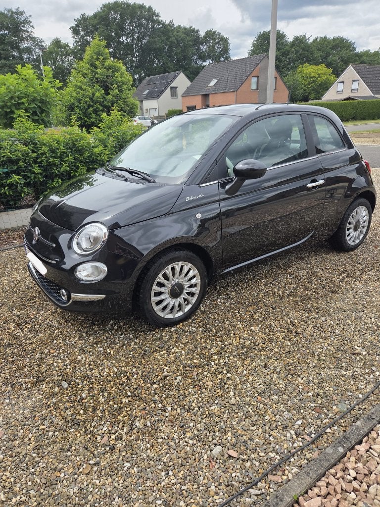 Fiat 500 1.0 Hybrid Dolcevita 2022–Zwart–Verlengde Garantie, Voorwielaandrijving, 4 zetels, Stof, 1064 kg