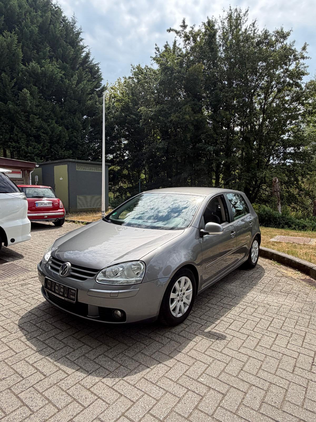 Golf 5 essence, Autos, Volkswagen, Particulier, Golf, ABS, Régulateur de distance, Airbags, Air conditionné, Climatisation automatique