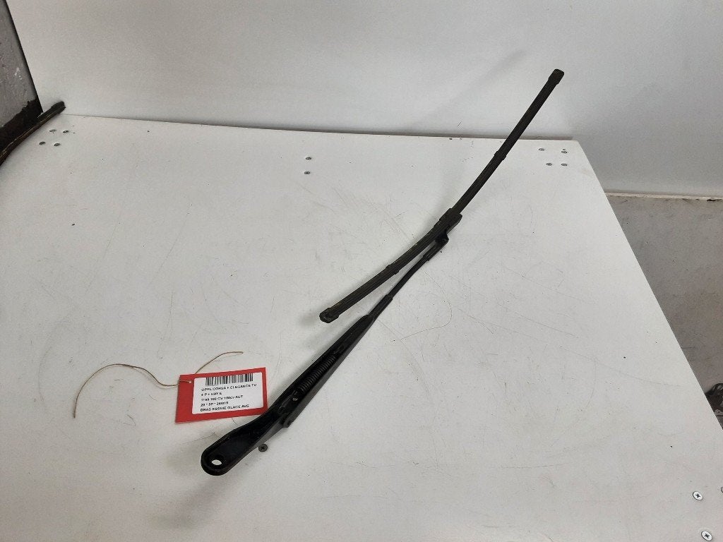 RUITENWISSERARM LINKS VOOR Opel Corsa F (UB / UH / UP), Gebruikt, Opel, Opel Automobile GmbH, Kontakt-opel@opel.com