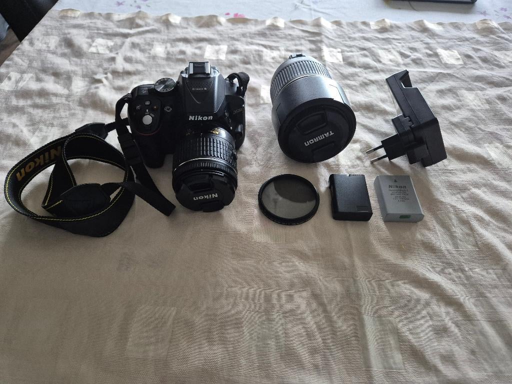 Nikon D5300 / Nikon AF-P 18-55 / Tamron AF 4.0-5.6/70-300mm, Ophalen, Gebruikt, Spiegelreflex, Nikon