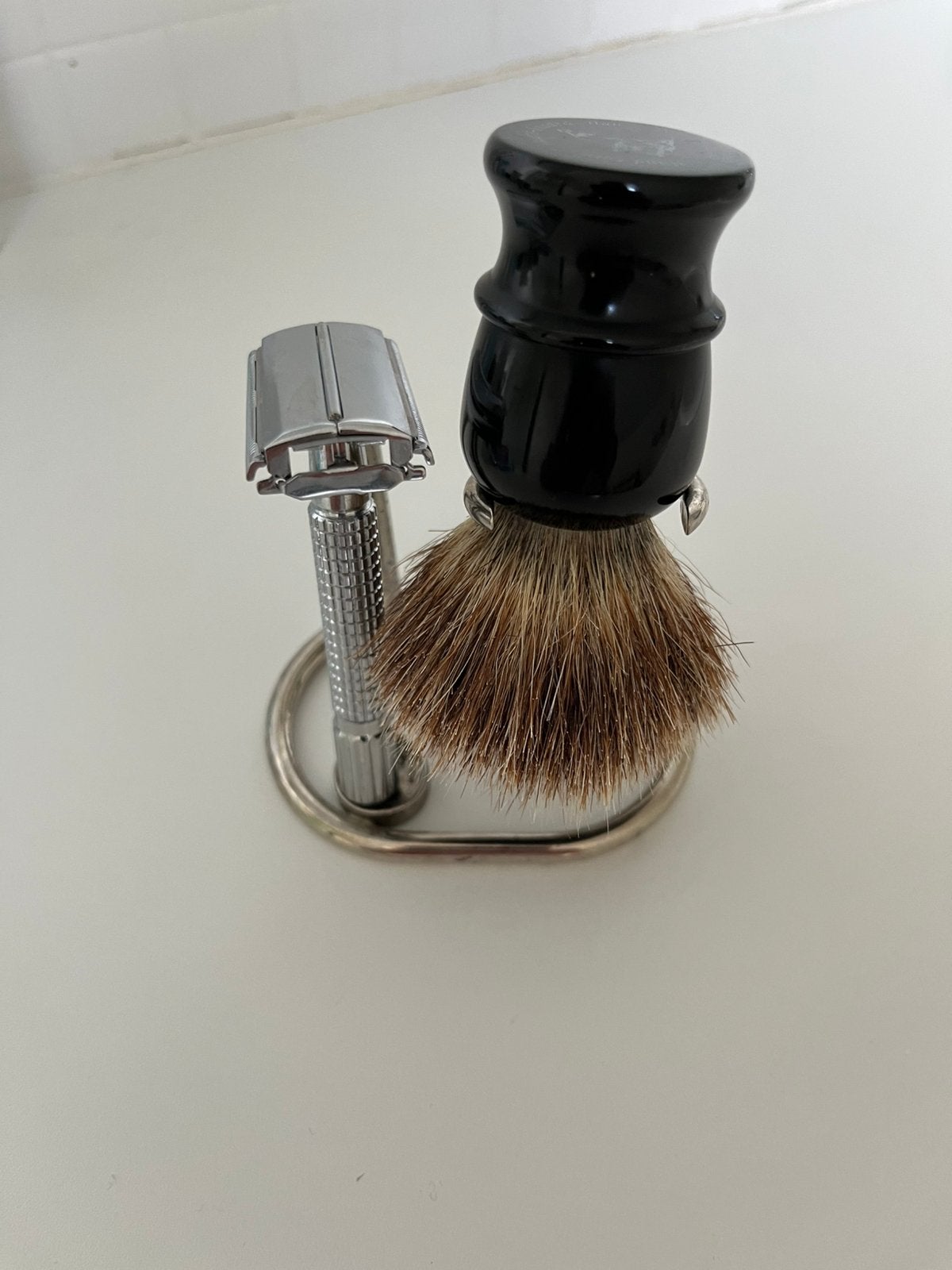 Scheermes- en scheerborstelhouder, Verzamelen, Parfumverzamelingen, Zo goed als nieuw, Ophalen of Verzenden