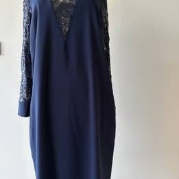 Caroline Biss: donkerblauw kleed afgewerkt met pailletten, Kleding | Dames, Ophalen of Verzenden, Zo goed als nieuw, Maat 42/44 (L)