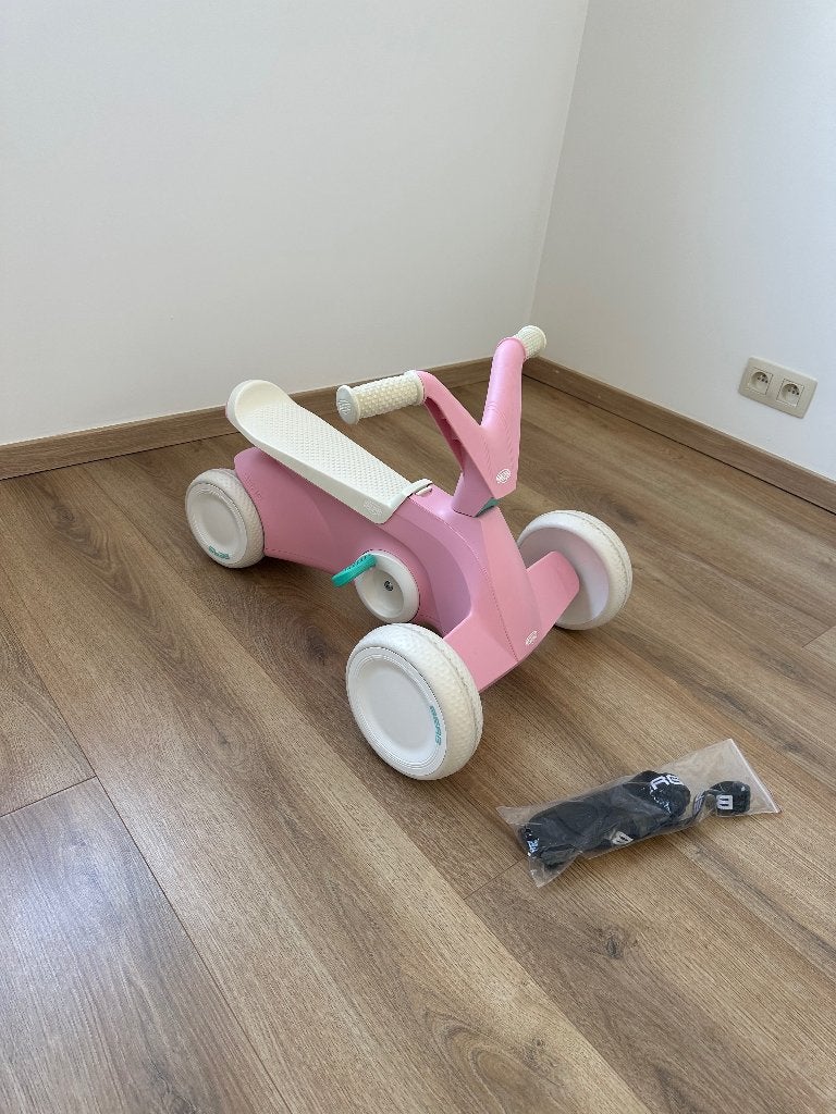 Vélo Berg rose, Enfants & Bébés, Enlèvement, Berg