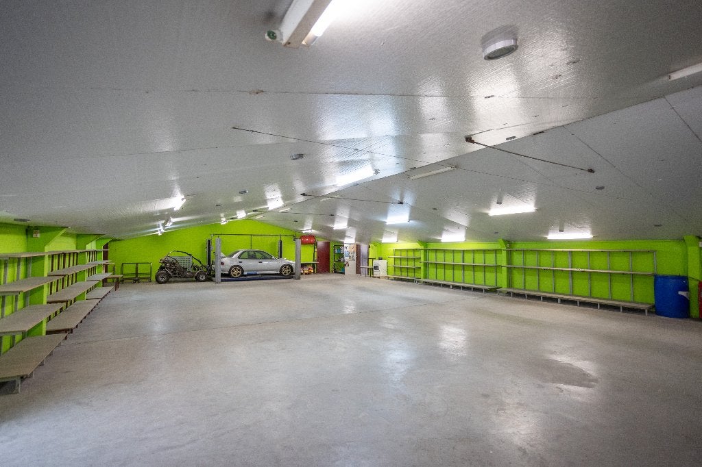 Loods / opslagplaats te huur in Brecht, 270 m², Huur, Opslag of Loods