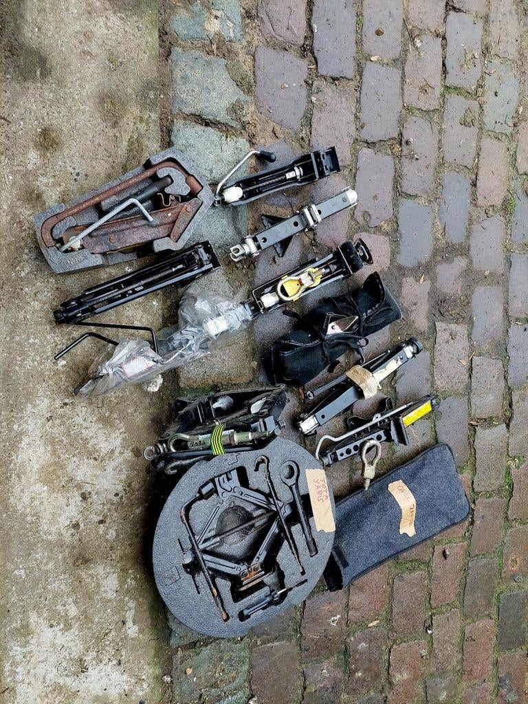 Nieuwe krikset alles op de fotos, Autos : Divers, Prises, Enlèvement
