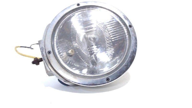 Koplamp links Nissan Patrol, Onderdelen@venauto.nl, Van der Ven Autorecycling B.V., Gebruikt, Ettenseweg 76, 4706 PB Roosendaal, The Netherlands