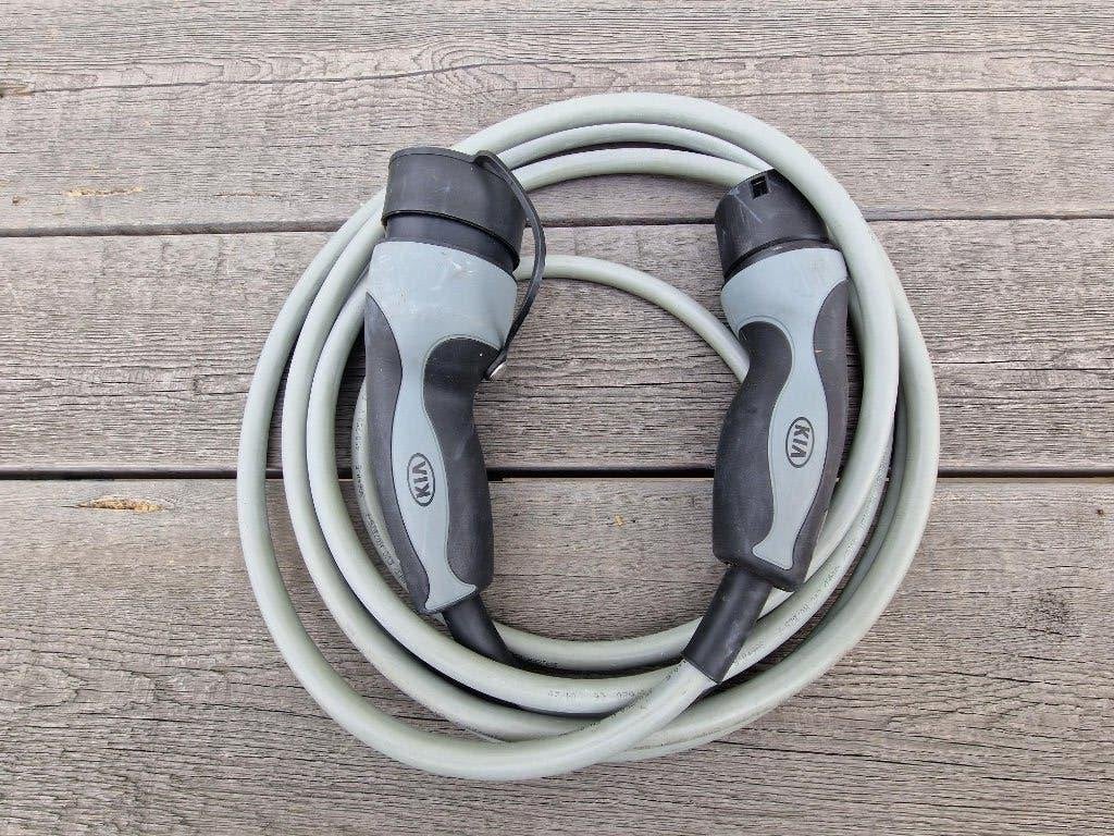 câble de recharge d'origine pour Kia, Autos : Divers, Enlèvement, Comme neuf, Câble de charge