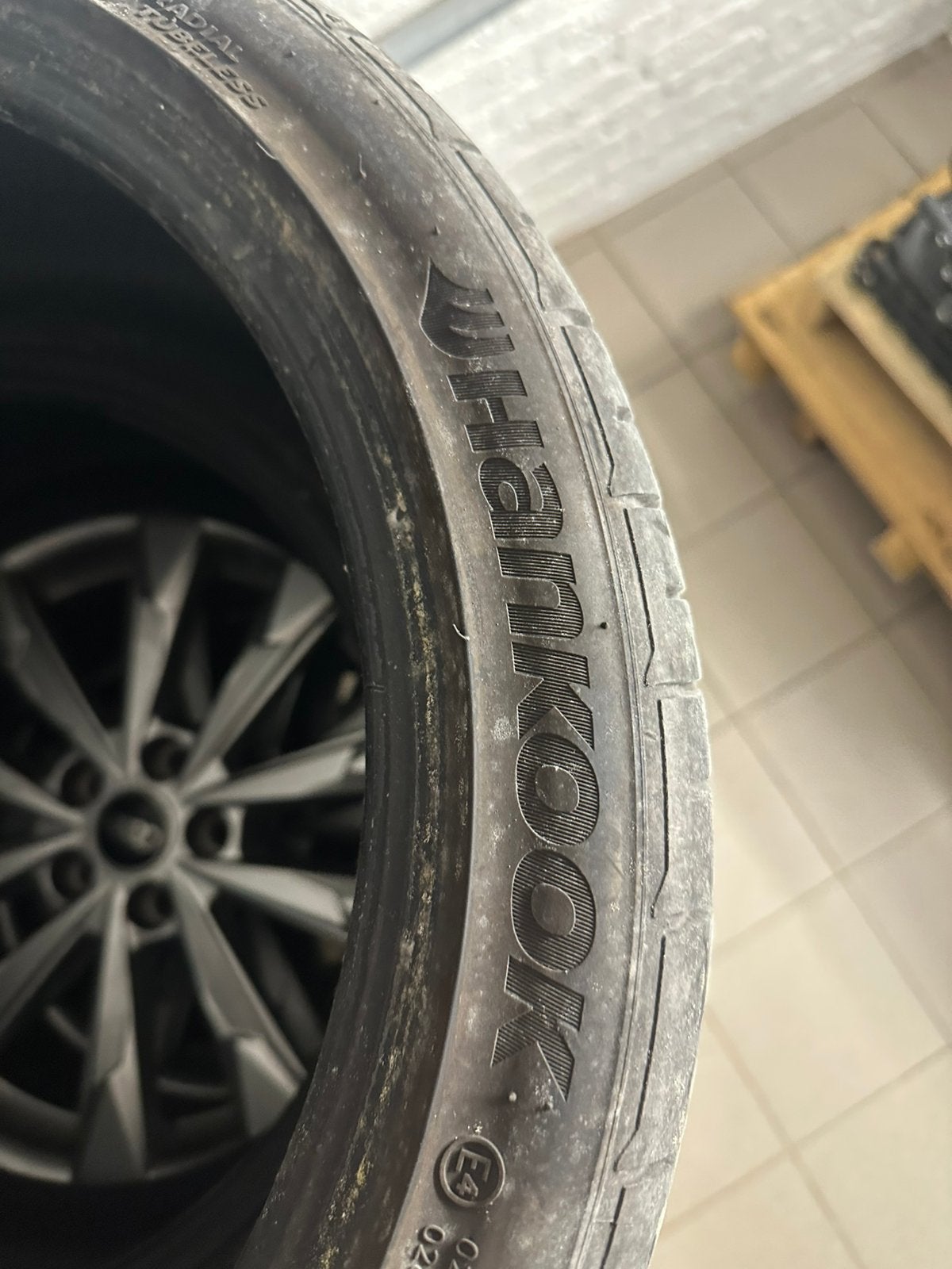 Hankook banden 2 stuks, Auto diversen, Autosport-onderdelen, Ophalen, Zo goed als nieuw