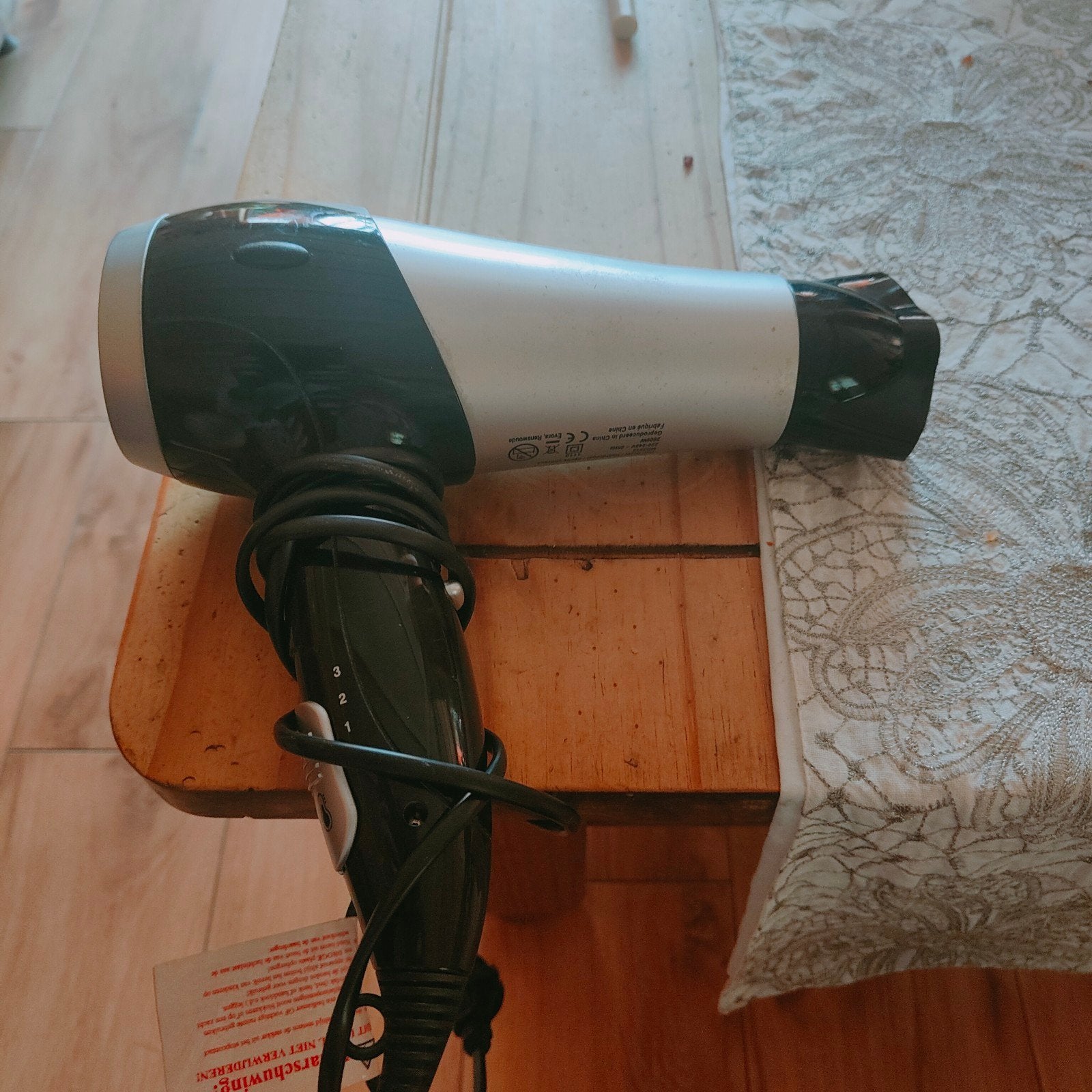 Nieuwe haardroger, Enlèvement ou Envoi