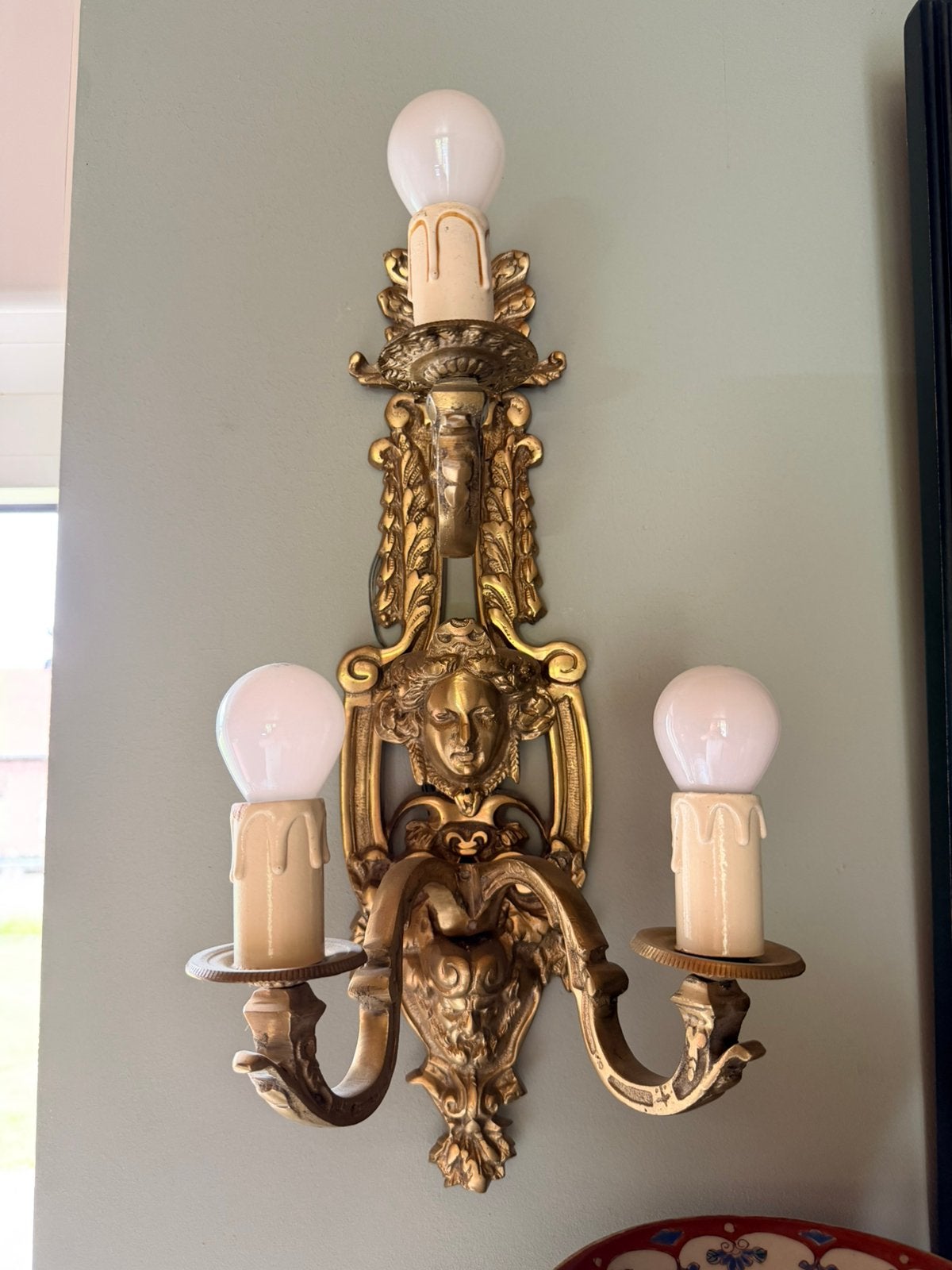 Koppel antieke bronzen wandlampen, Ophalen