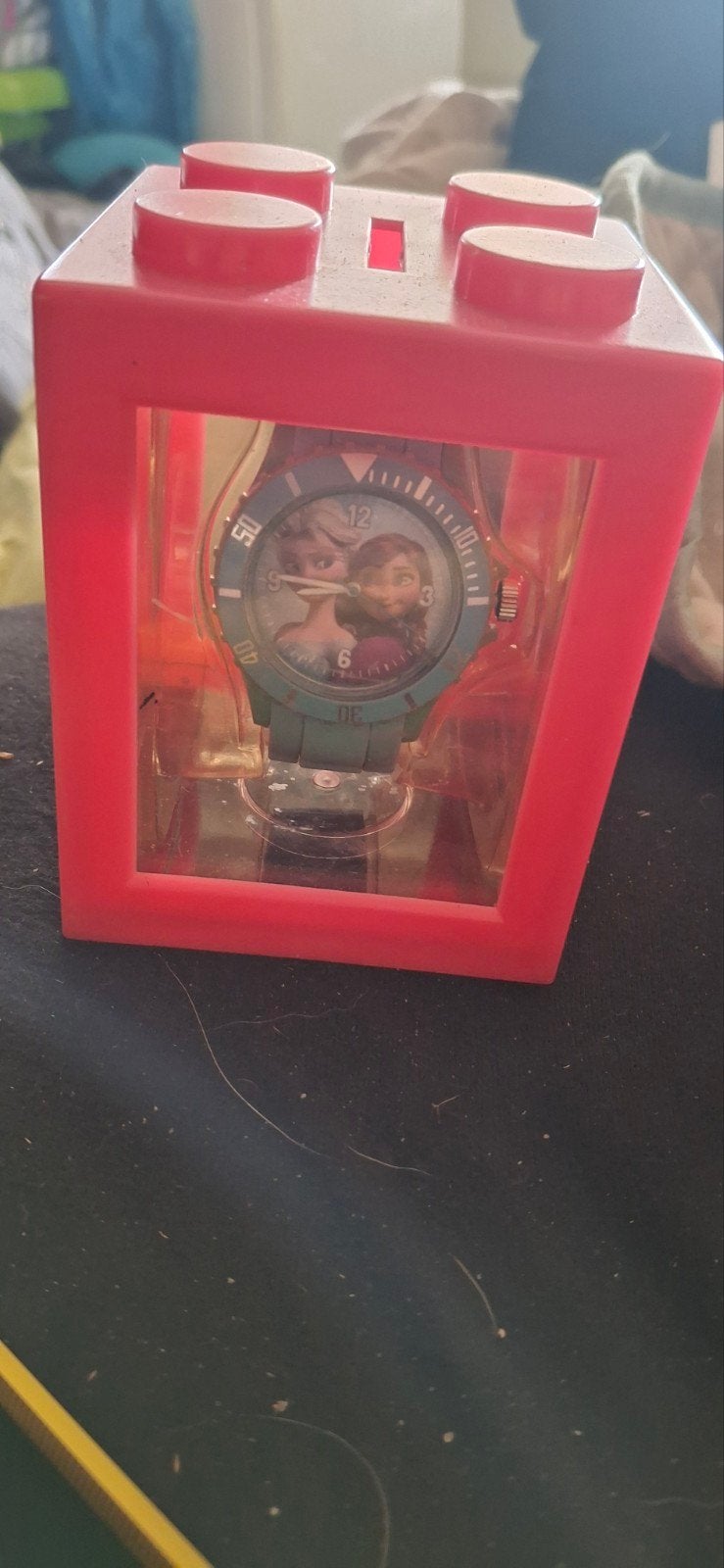 Frozen horloge in houder van spaarpot, Bijoux, Sacs & Beauté, Enlèvement ou Envoi, Neuf, Bleu, Fille