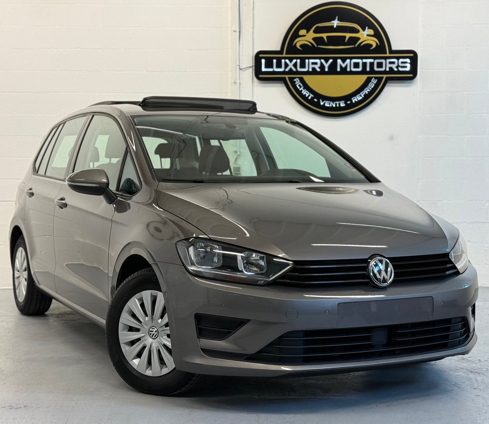 VW GOLF SPORTSVAN 1.4TSI *1E EIGENAAR* *VW LOGBOEK* *CT OK*, Auto's, 4 cilinders, Golf Sportsvan, Bedrijf, 5 zetels