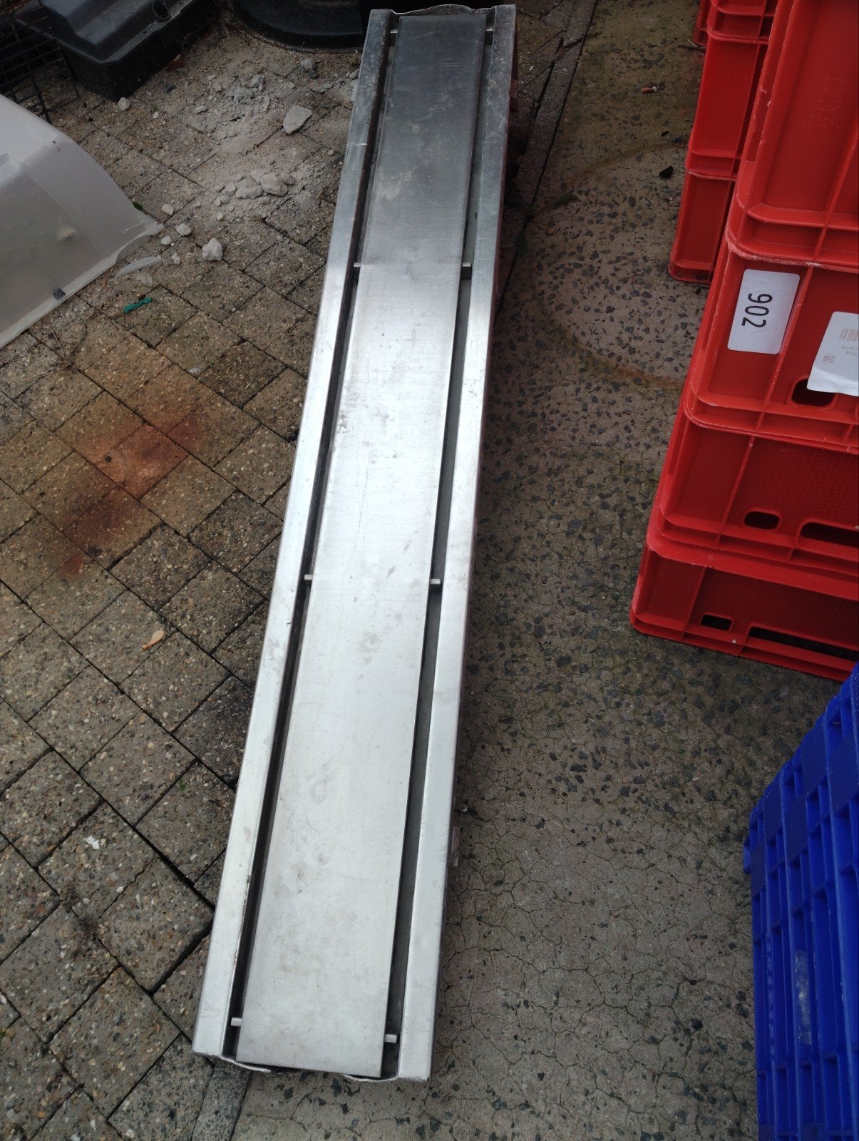 Gouttière en inox, Enlèvement, Utilisé, Autres métaux