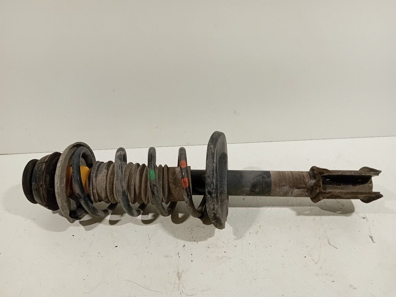 Veerpoot rechts voor Dacia Dokker, Dacia, Onderdelen@venauto.nl, Van der Ven Autorecycling B.V., Ettenseweg 76, 4706 PB Roosendaal, The Netherlands