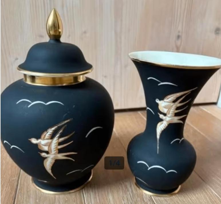 Set vintage mat zwarte vazen met zwaluwen van Bavaria, Antiek en Kunst, Ophalen of Verzenden