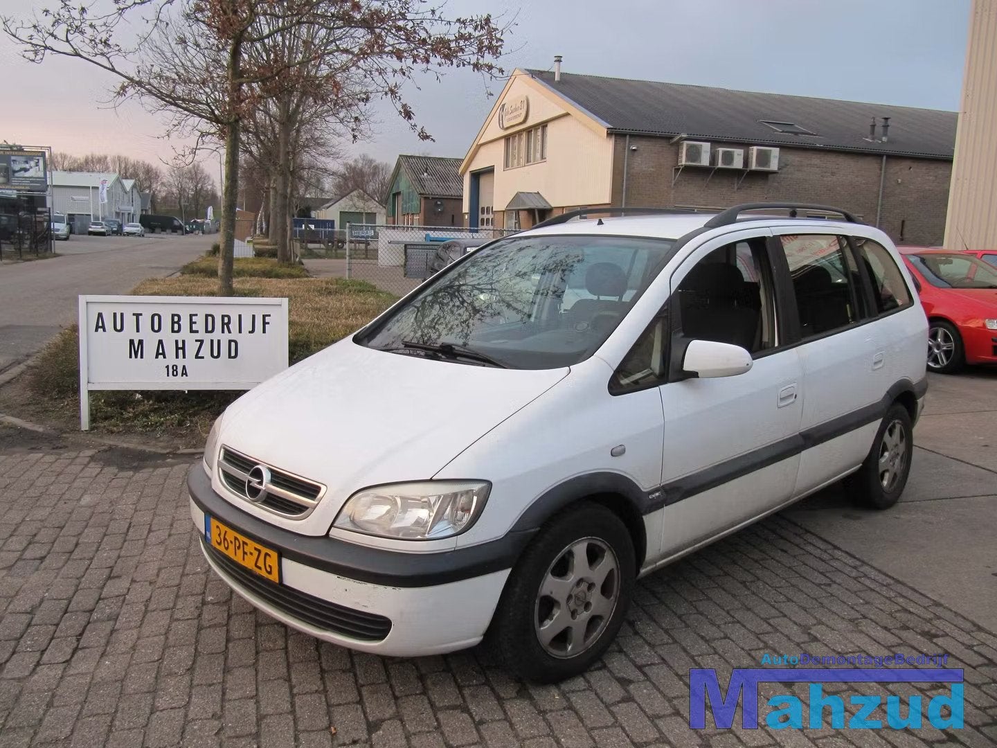 OPEL ZAFIRA A COMPLEET ZWART INTERIEUR, Gebruikt, Opel Automobile GmbH, Kontakt@opel-infoservice.de, Opel