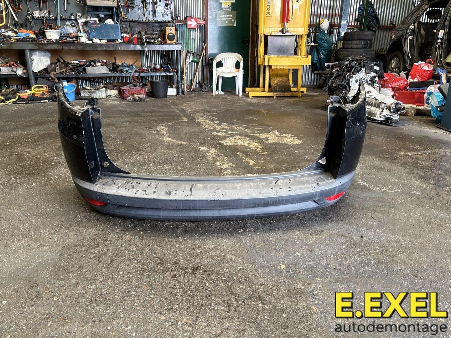 Achterbumper Renault Megane Estate 2008-2016 Zwart, Arrière, Renault, -, Origine de la pièce connue