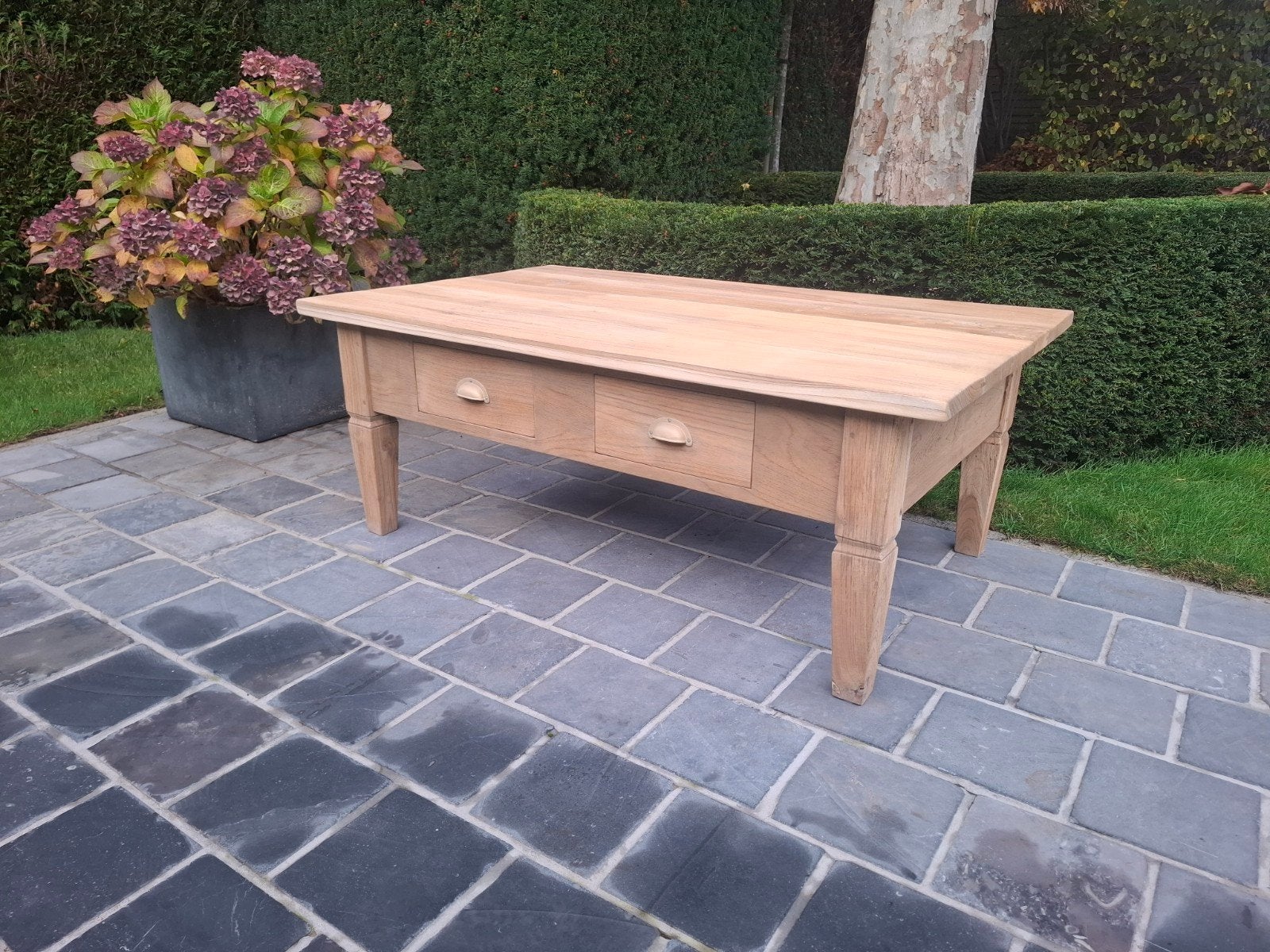 Salontafel uit massieve teak. Geluchtgomd., Huis en Inrichting, Tafels | Salontafels, Ophalen of Verzenden