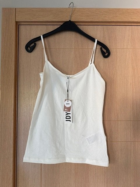 Topje met label JDY maat M (nr2143a), Kleding | Dames, Topjes, Maat 38/40 (M), Wit, Nieuw, Ophalen of Verzenden