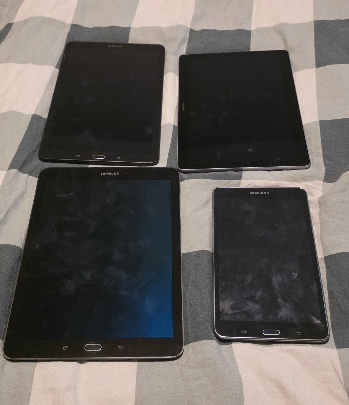 lot tablets 4 stuks werken zonder oplader, Ophalen of Verzenden