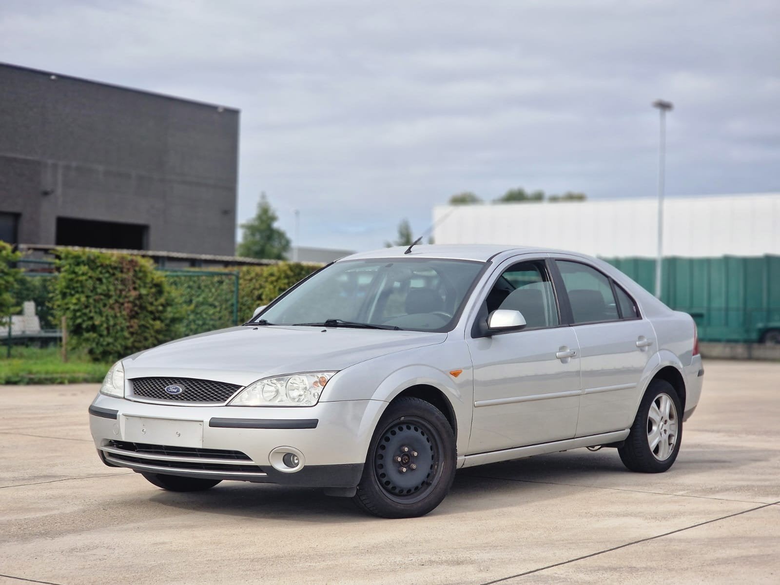 FORD MONDEO 2001  2.0 BENZINE  AUTOMAAT  128.000 KM, Autos, Cuir, Achat, Entreprise, Mondeo