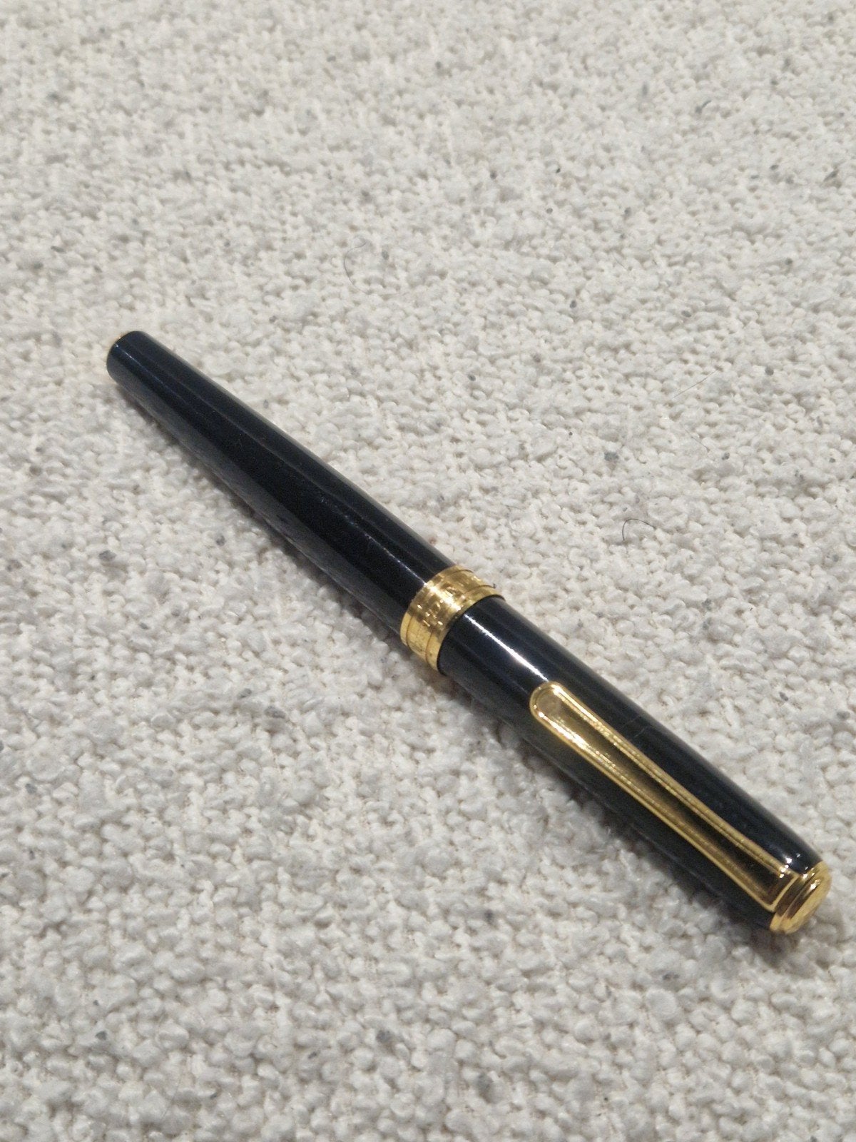 DIPLOMAT Classic Black & Gold Attributes Vintage vulpen, Ophalen, Vulpen