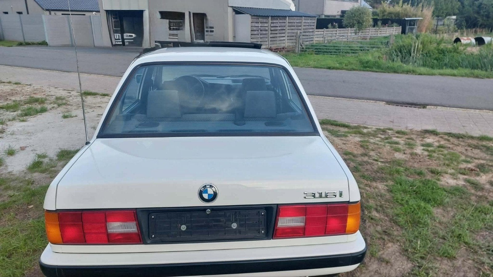 BMW E30, foto 3