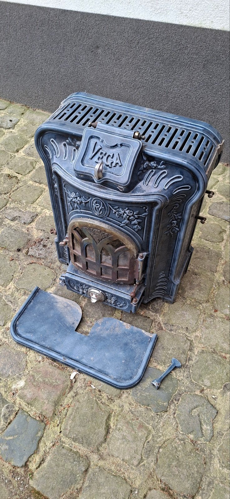 poêle  à charbon VEGA, Maison & Meubles, Poêles, Utilisé, Autres carburants, Autoportant, Poêle à charbon