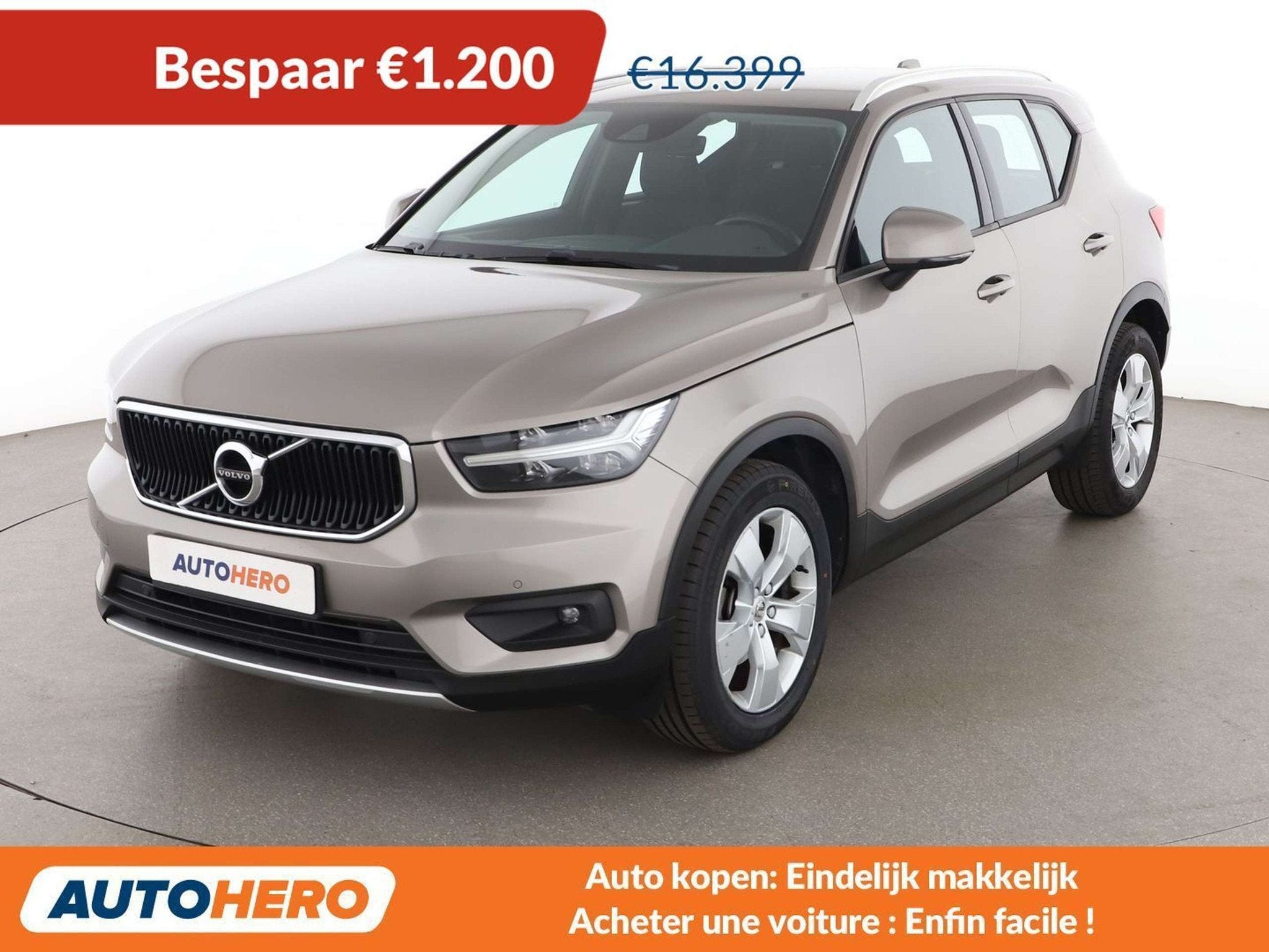 Volvo XC40 1.5 T2 Momentum Pro 2WD, Autos, Volvo, Achat, Euro 6, Boîte manuelle, Noir