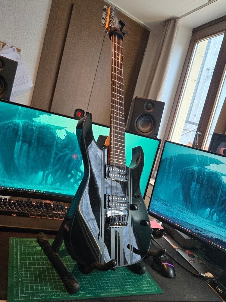 Ibanez GIO GRG7221 + Blocking tuners Guyker + Accesoires, Musique & Instruments, Enlèvement, Utilisé, Solid body, Ibanez