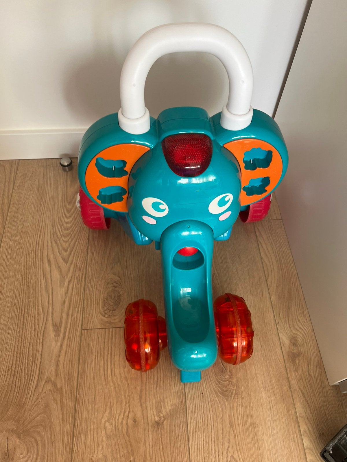 Baby loopwagen met muziek en dierenfiguurtjes, Ophalen, Zo goed als nieuw