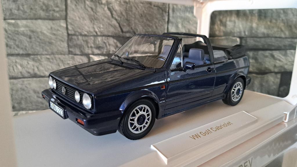 Vw Golf cabriolet quartett 1:18éme, Hobby & Loisirs créatifs, Voitures miniatures | 1:18, Neuf, Enlèvement ou Envoi, Voiture, Norev