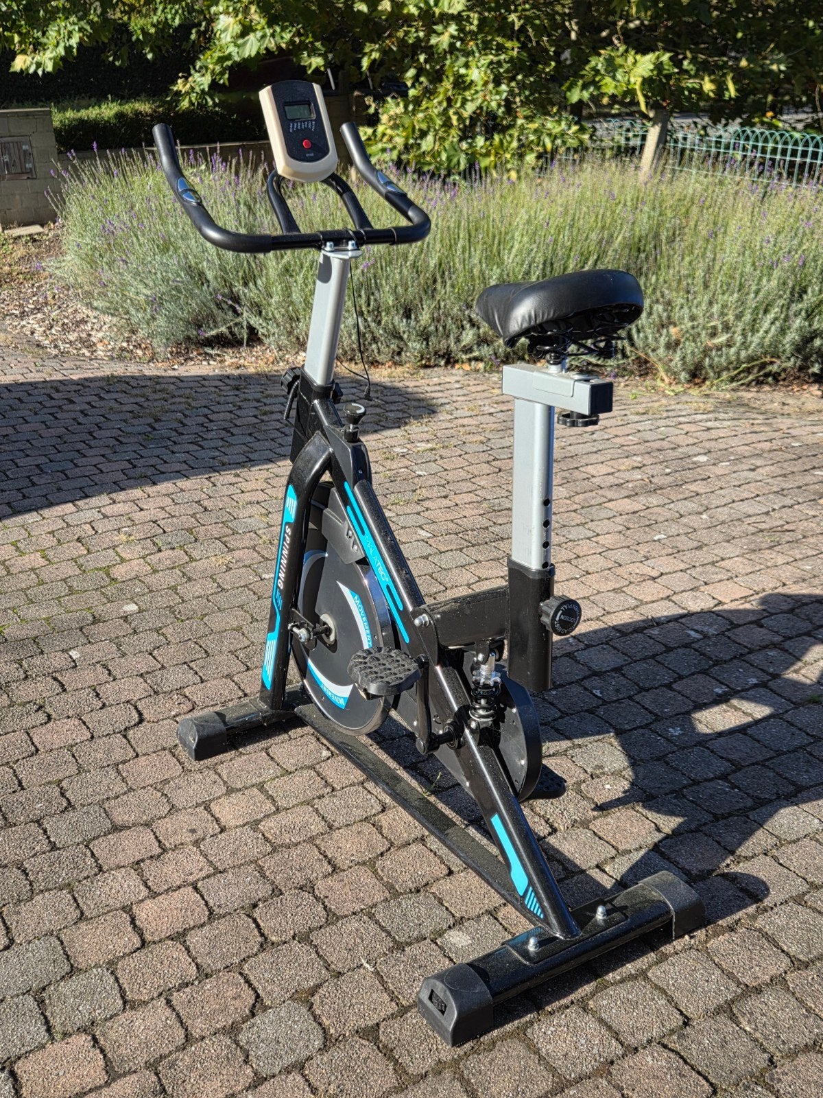 Spinningfiets, Sports & Fitness, Enlèvement, Utilisé, Métal, Vélo de spinning