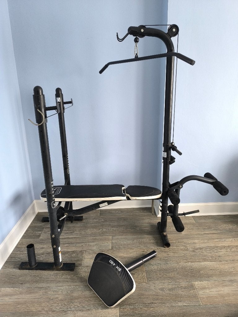 Domyos BM490 complete fitnessbank + lat pull down, leg curl, Sport en Fitness, Fitnessmaterialen, Ophalen, Gebruikt, Benen, Fitnessbank