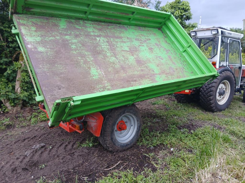 Kipkar voor smalspoor tractor., Ophalen