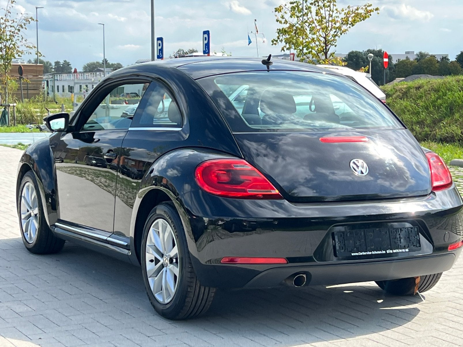 Volkswagen beetle 1.2 benzine 2011, Auto's, Beetle (Kever), Zwart, Bedrijf, Handgeschakeld