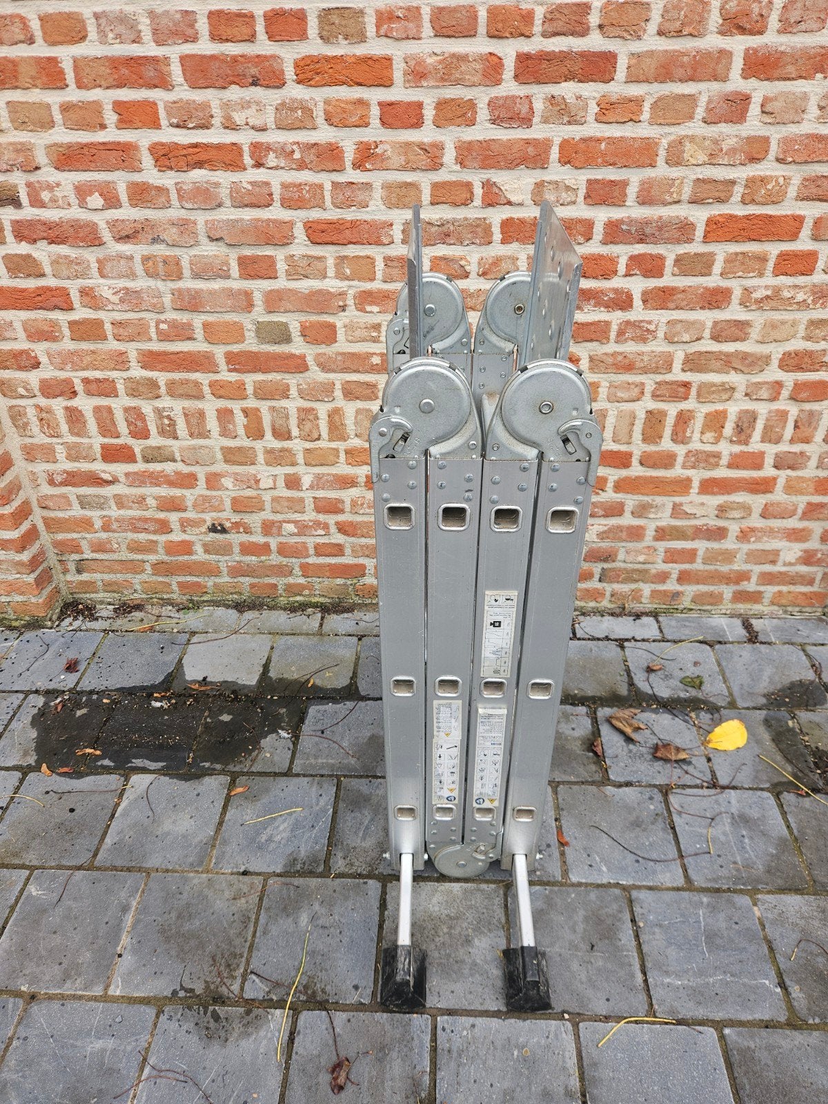 vouwladder - 4 delig, Doe-het-zelf en Bouw, Ophalen, Zo goed als nieuw, Ladder, Opvouwbaar of Inschuifbaar