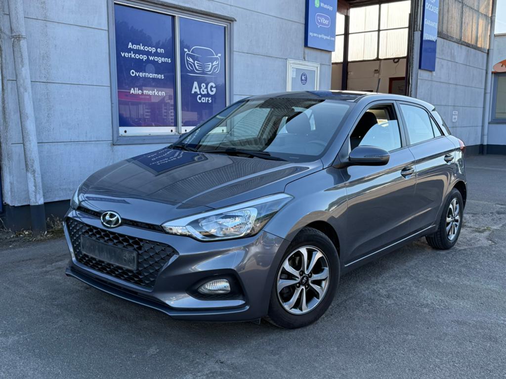 Hyundai i20 1.2 Essence 2019 99.574km 1 Anne Garantie, Autos, Hyundai, Argent ou Gris, Achat, Euro 6, Entreprise
