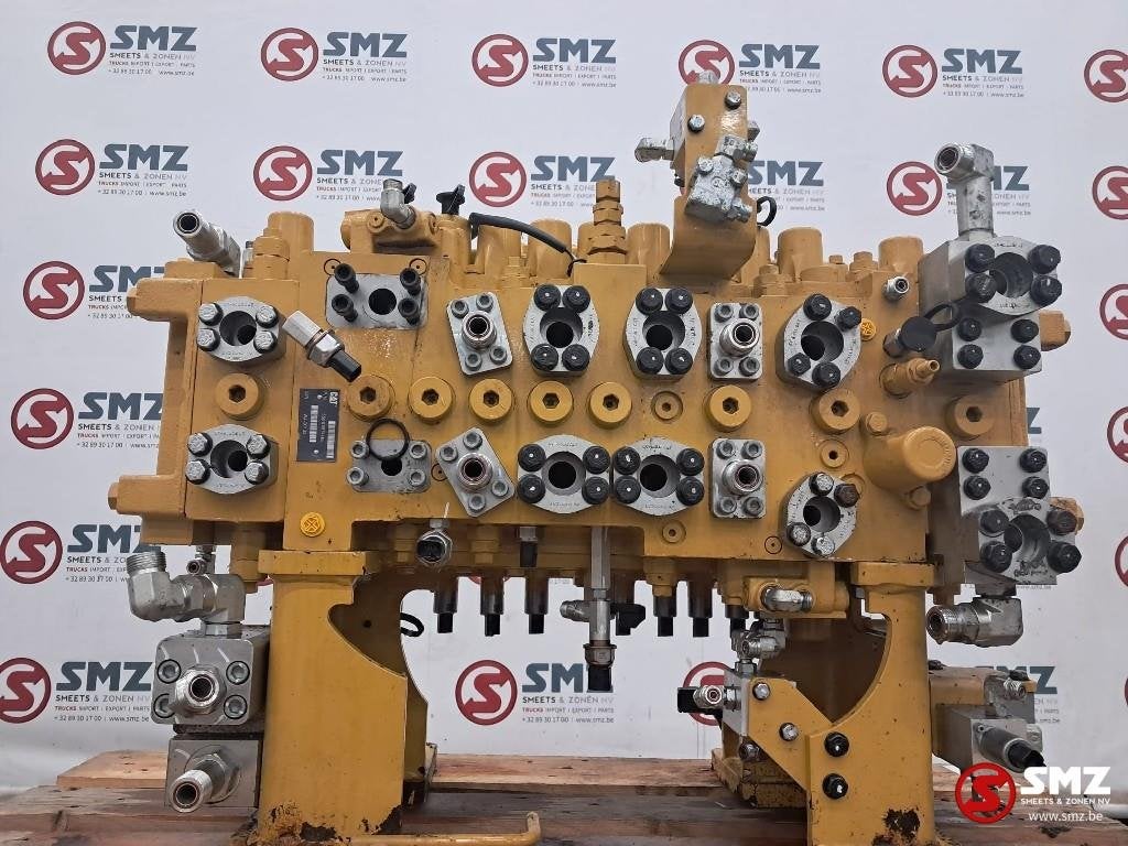 Gp valve control caterpillar, Neuf