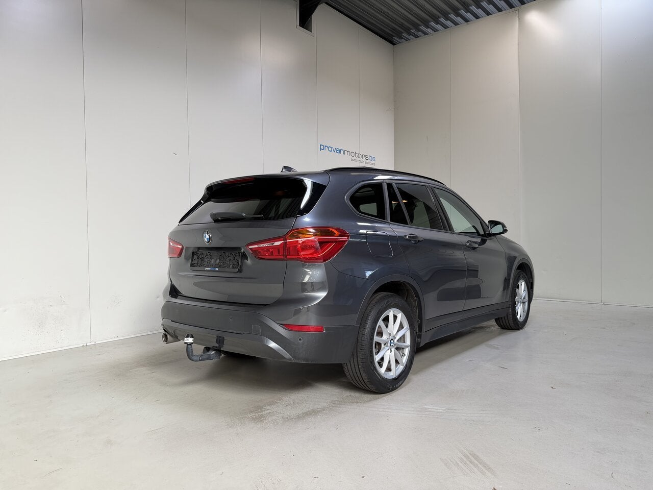 BMW X1 sDrive 18i Autom. - GPS - Pano - Topstaat! 1Ste Eig!, Auto's, BMW, 4 cilinders, 127 g/km, Parkeersensor, 5 zetels