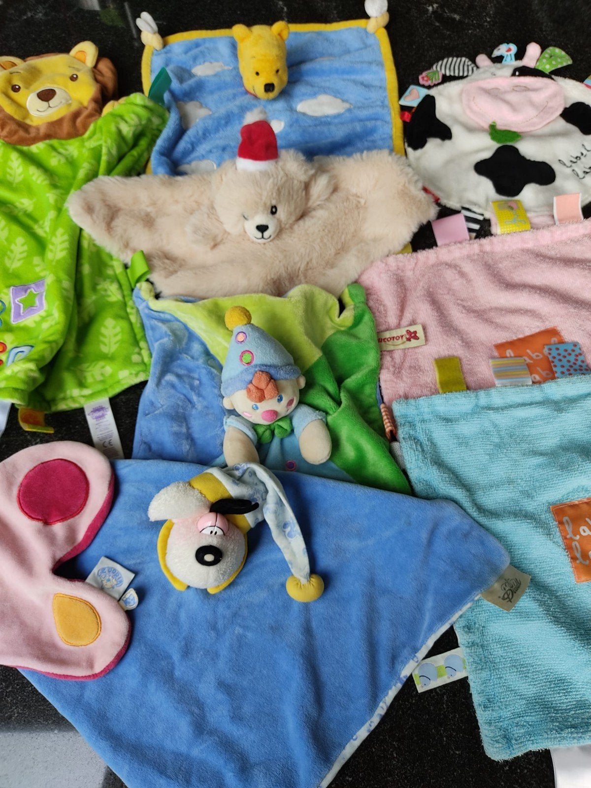 9 lingettes à câliner et étiqueter de marques renommées., Enlèvement ou Envoi, Autres types
