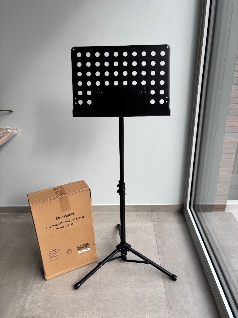Thomann: Metalen Pupiter/Muziekstandaard (Nieuwstaat), Muziek en Instrumenten, Ophalen of Verzenden, Nieuw, Muziekstandaard, Overige instrumenten