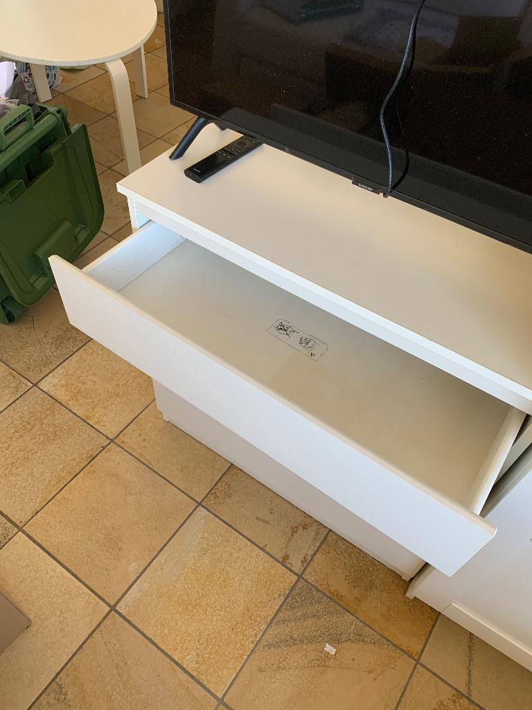Commode blanche MALM Ikea à vendre, Ophalen, Gebruikt, 50 tot 100 cm, 3 of 4 laden