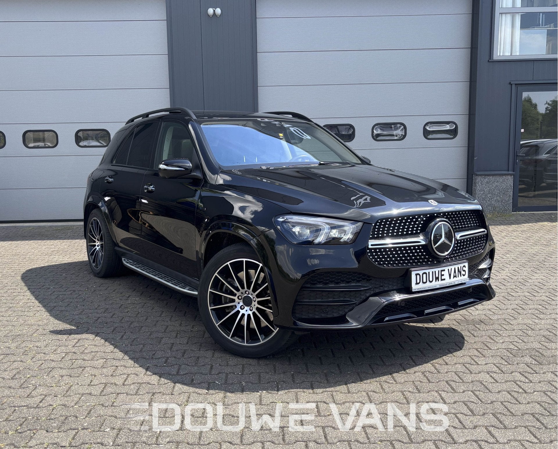Mercedes-Benz GLE 350de AMG Panorama Burmester Memory Night, Auto's, Automaat, Gebruikt, 4 cilinders, GLE