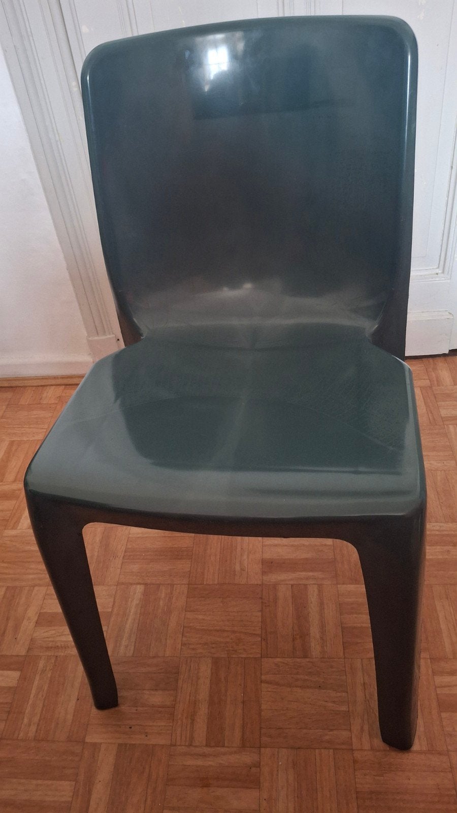 Zeer stevige plastic stoelen, Huis en Inrichting, Stoelen